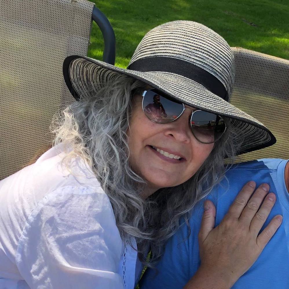 Meet your Posher, Lynn